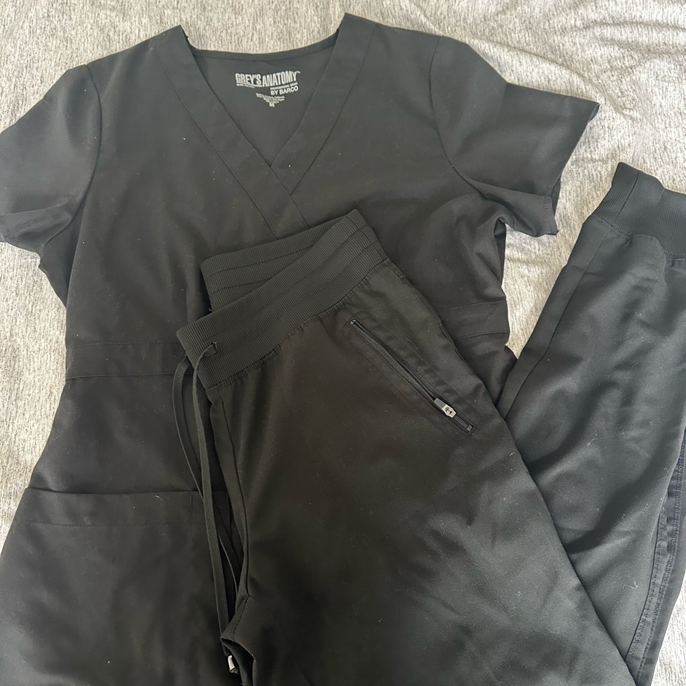 Women’s Grey’s Anatomy Scrubs Set